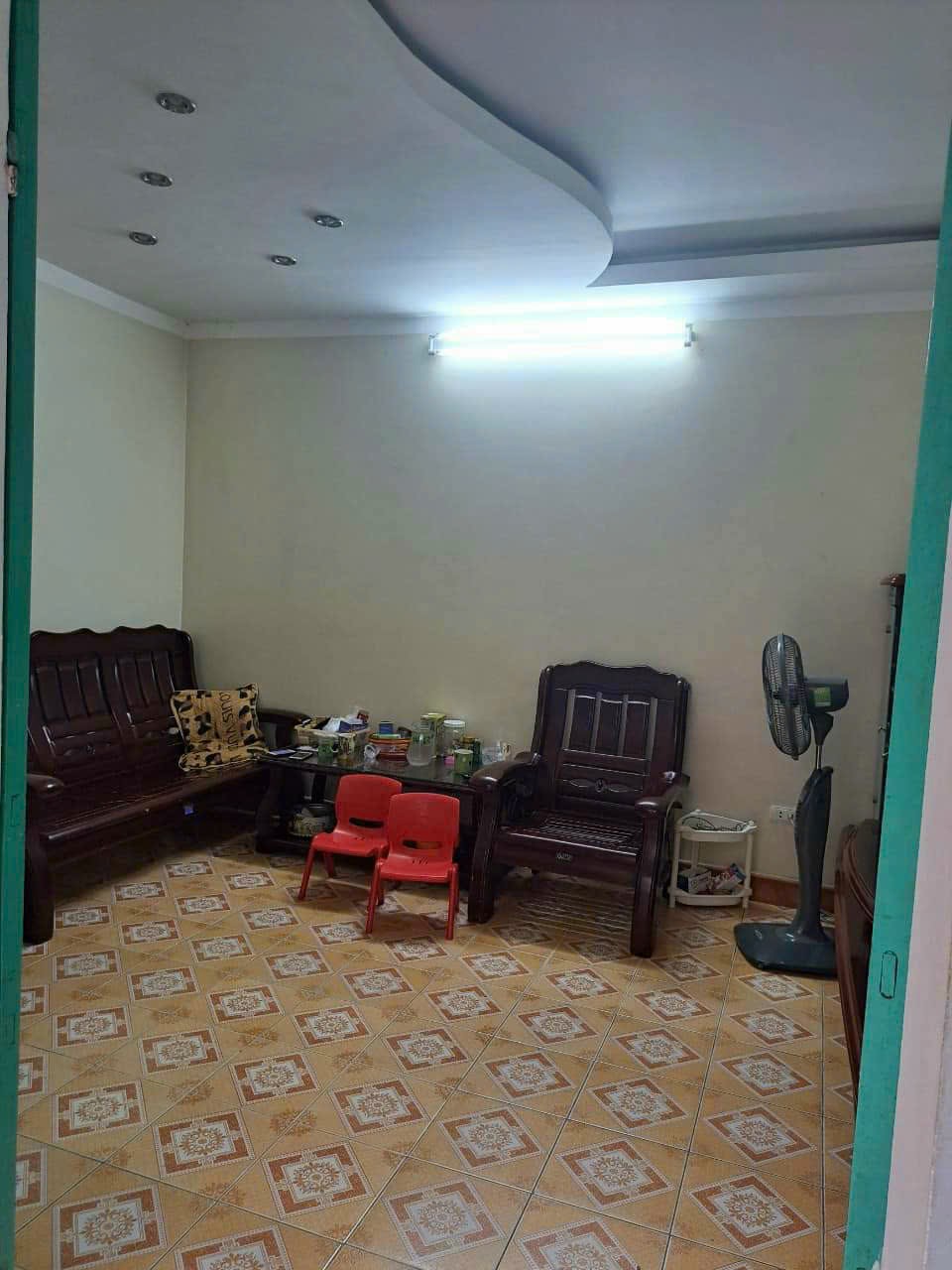 BÁN NHÀ TRUNG TÂM QUẬN CẦU GIẤY - SÁT PHỐ ÔTÔ - TIỆN ÍCH - NHÀ ĐẸP 83M CHỈ 9.3 TỶ