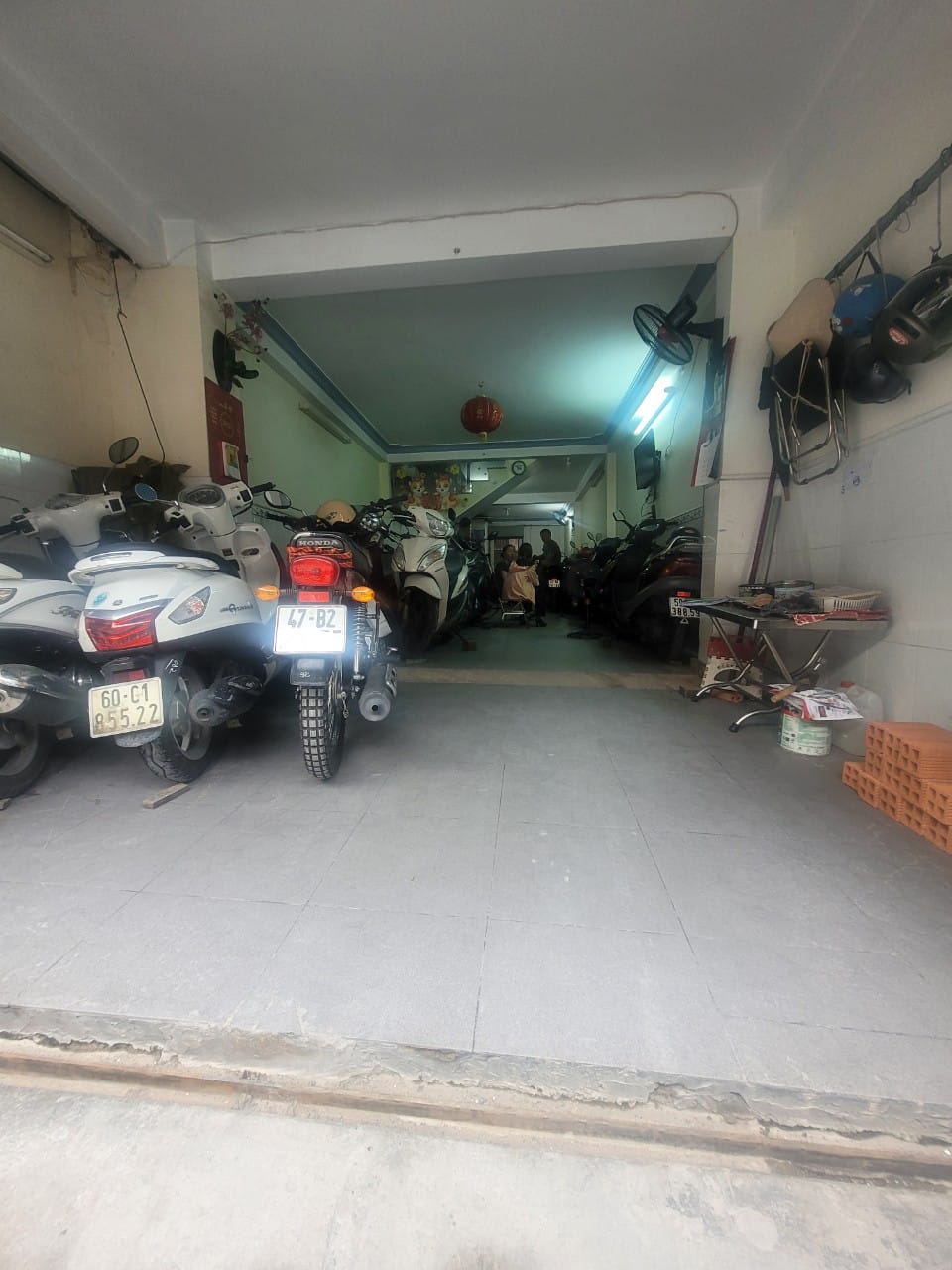 HẺM XE HƠI -, GẦN NGÃ 4 HÀNG XANH NHỈNH 8 TỶ.