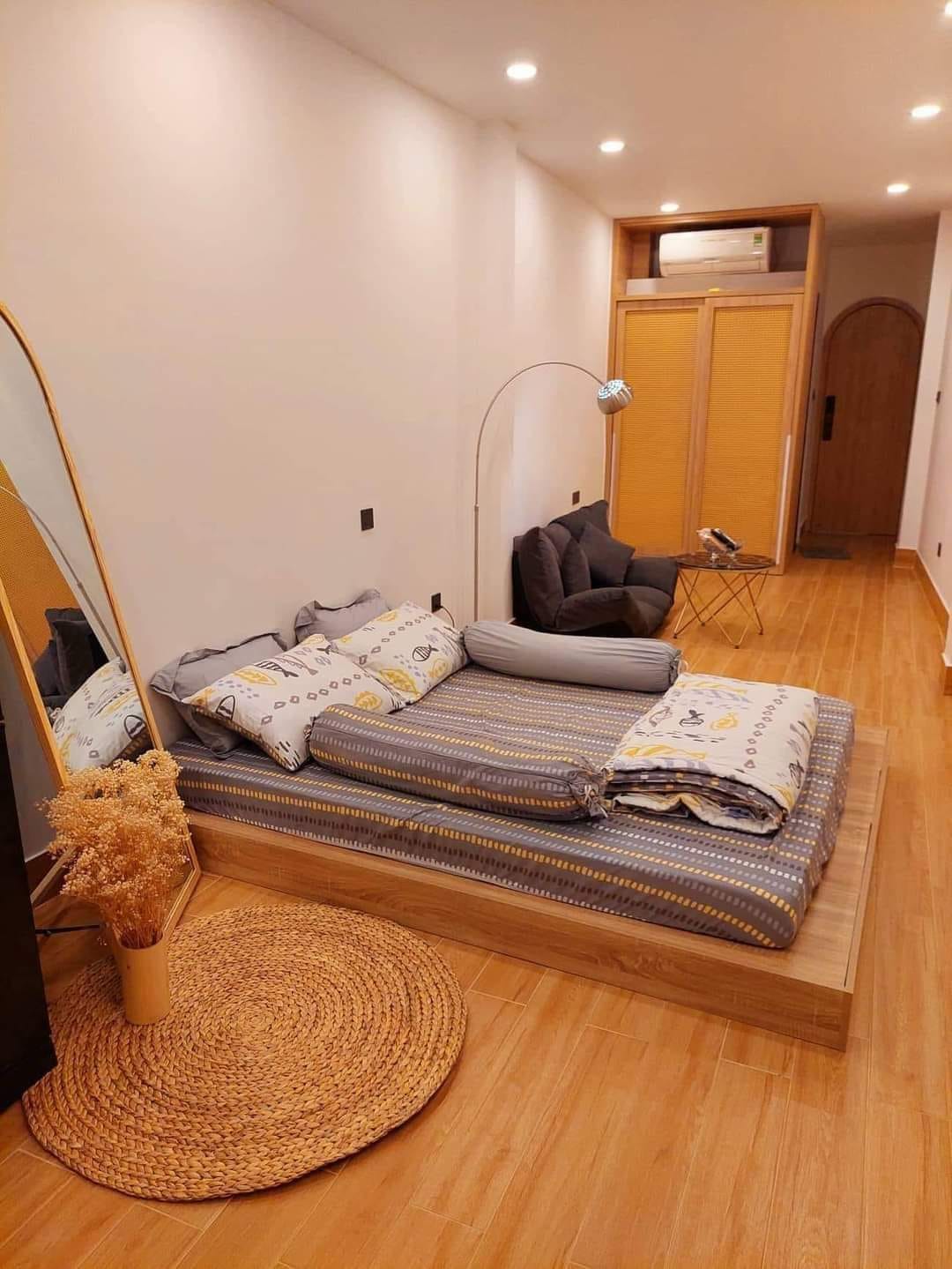 CĂN HỘ HOMESTAY 3 LẦU ST TẶNG FULL NỘI THẤT CAO CẤP, ĐANG CÓ THU NHẬP 70TRIỆU/THÁNG NHÀ ĐẸP QUẬN 3 -HXH - 10 TỶ 500