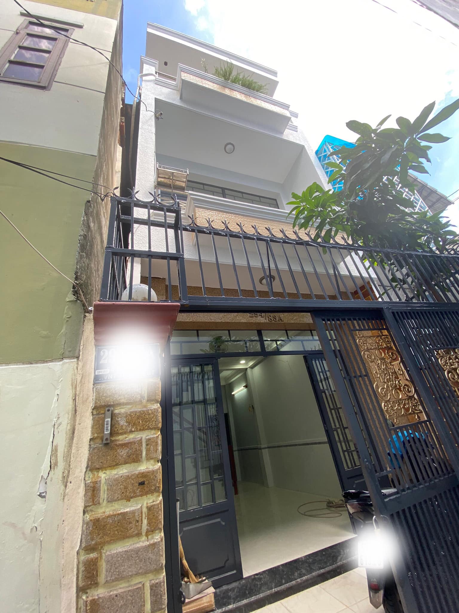 NHỈNH 7 TỶ - SÁT QUẬN 1 - LANDMARK 81.