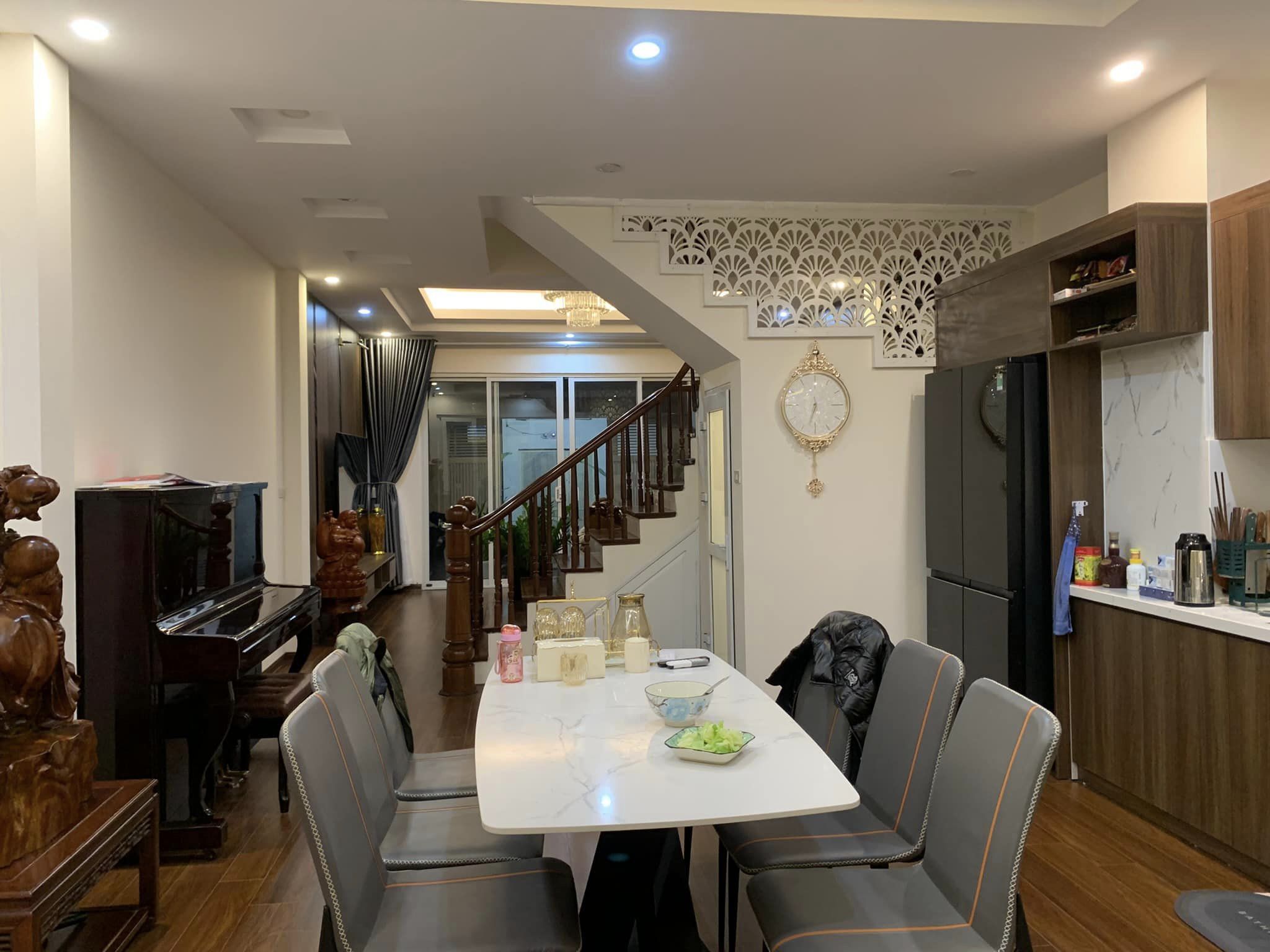 Bán nhà Ngõ 97 Văn Cao 12.3 tỷ 68m2, 5T, MT4.8m đẹp long lanh cực thoáng gần Hồ Tây