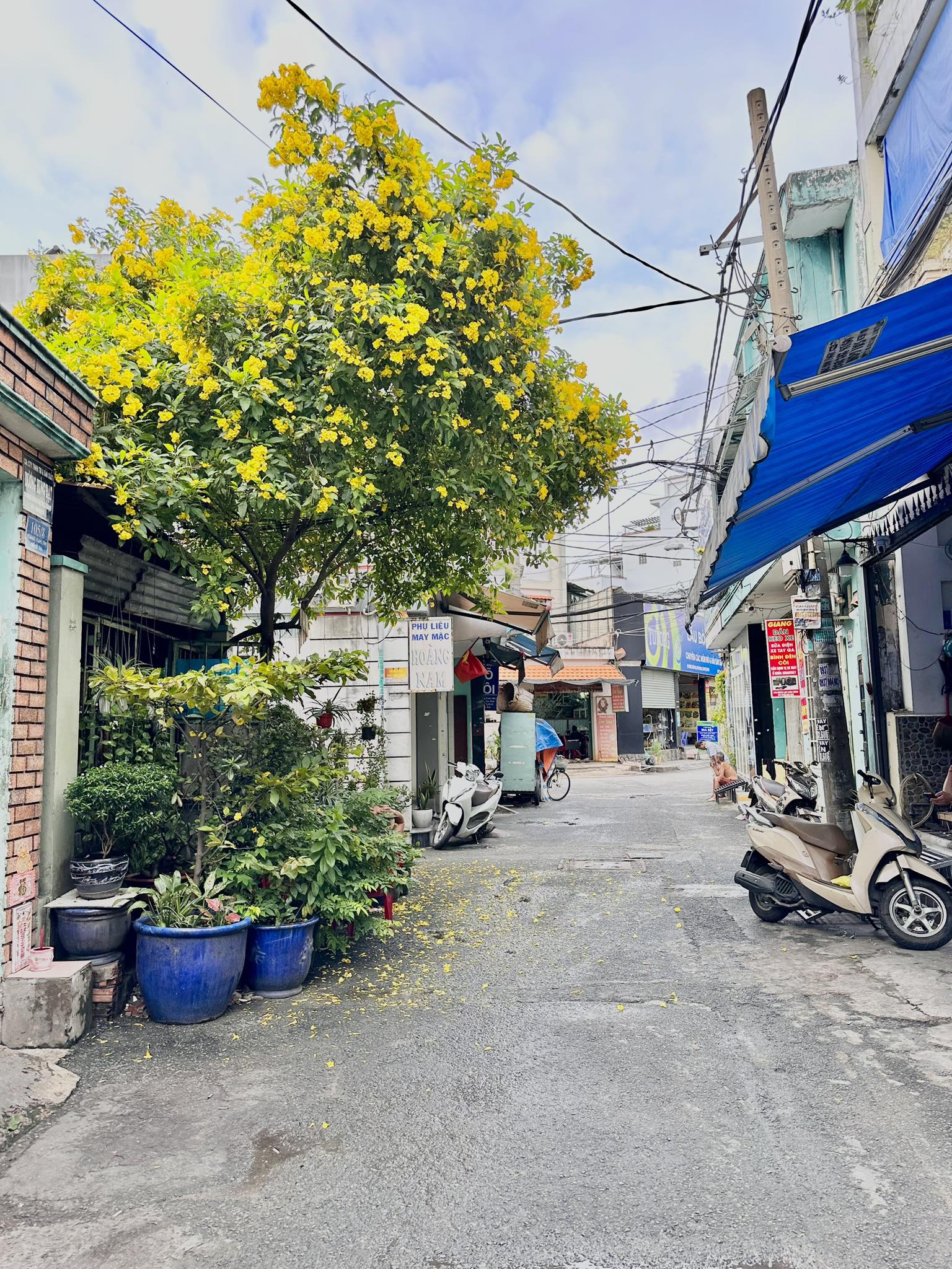 NHÀ 55M2 ĐẸP NGẤT NGÂY - 4 TẦNG BTCT - HXT QUAY ĐẦU CÁCH 10M - CHỈ 5,5 TỶ