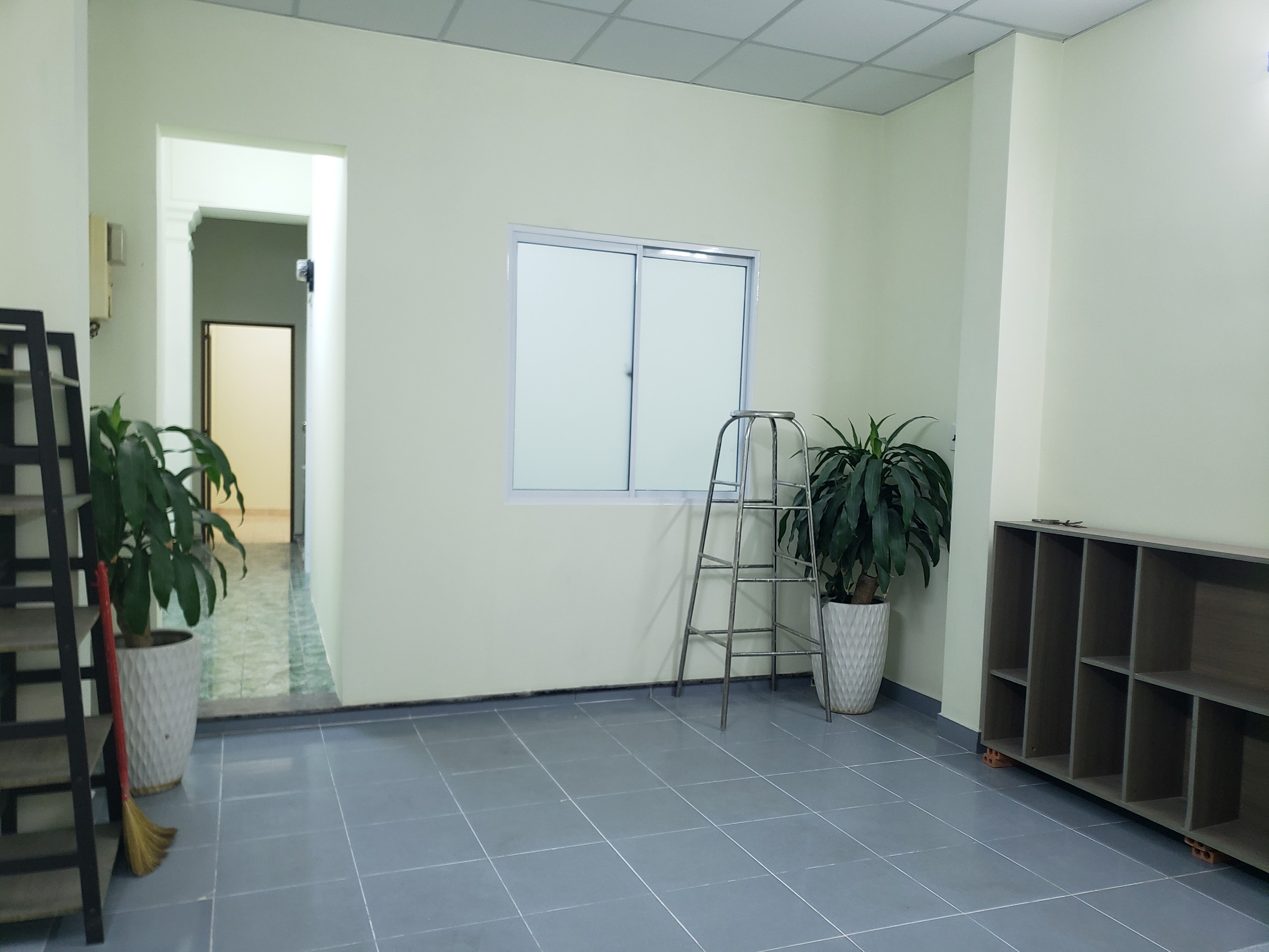 MẶT TIỀN THỤT NGUYỄN ĐÌNH CHÍNH, PHÚ NHUẬN - 56M2 - 3 TẦNG - XE HƠI NGỦ TRONG NHÀ - CHỈ 9 TỶ