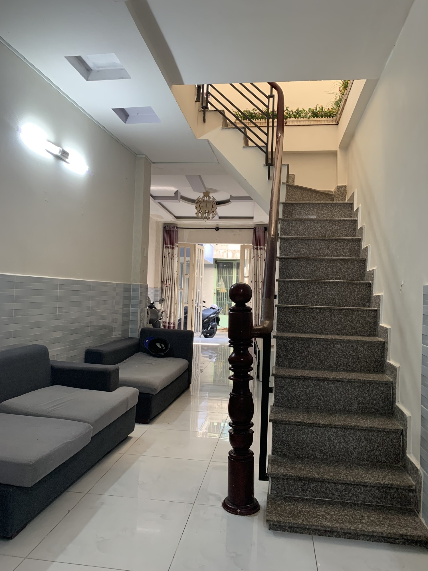 1 CĂN DUY NHẤT! Siêu hiếm p13, Tân Bình - 43m2 - 2 tầng đúc - hẻm ba gác - CHỈ 3,5 TỶ