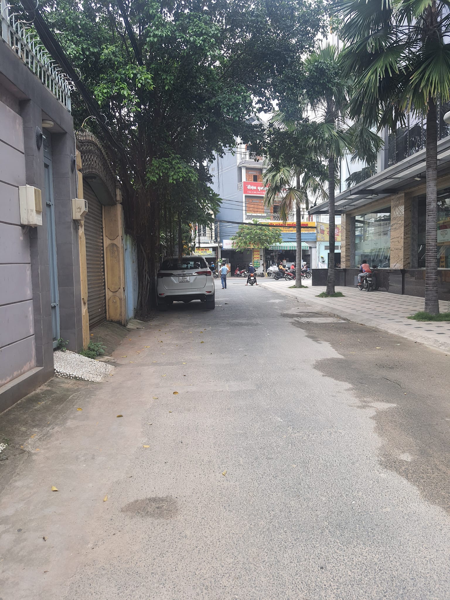300m2
