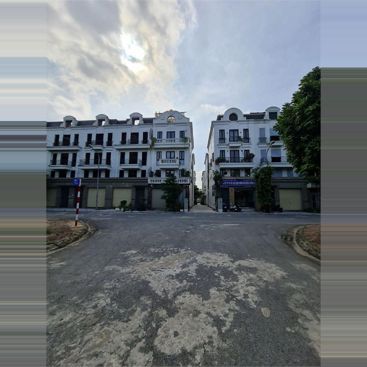 90m2 đường 15m. Bán nhà phố kinh doanh dự án East Center Trâu Quỳ, Gia Lâm, Hà Nội.