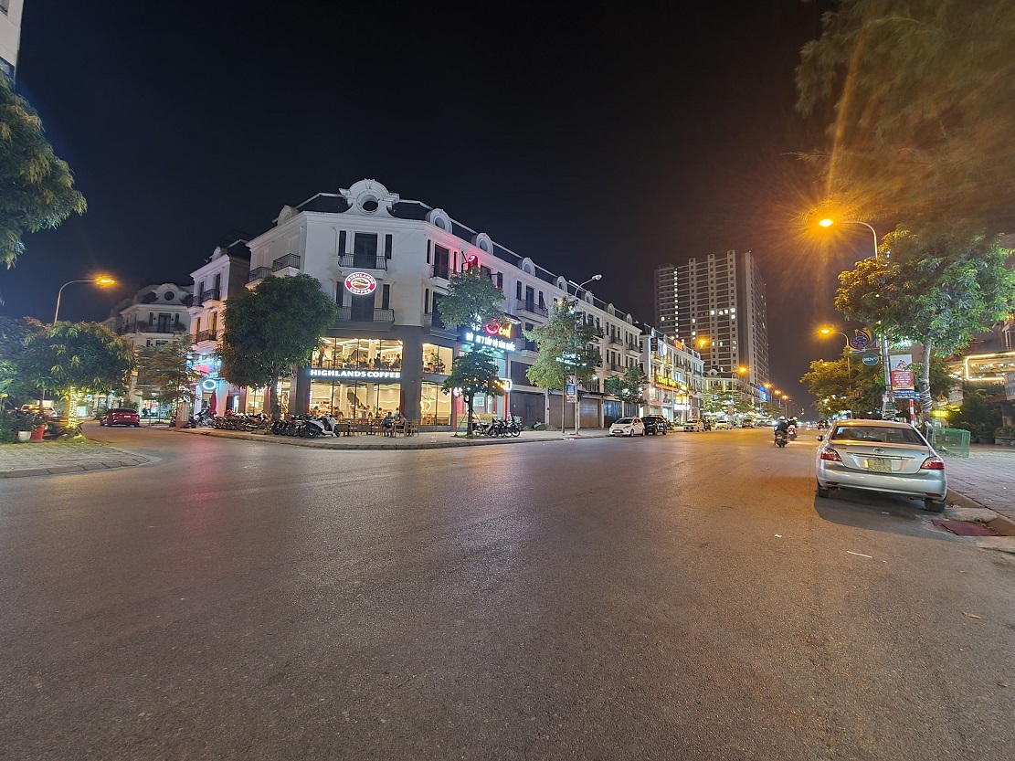 Bán nhà phố kinh doanh dự án East Center Trâu Quỳ, Gia Lâm, Hà Nội. DT sàn 385m2.