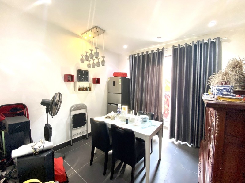 BÁN NHÀ HIẾM HOÀNG CẦU 31M2 4 TÂNG, 3 PN, KHU DÂN TRÍ CAO, 3 BƯỚC RA HỒ HOÀNG CẦU, 4,5 TỶ