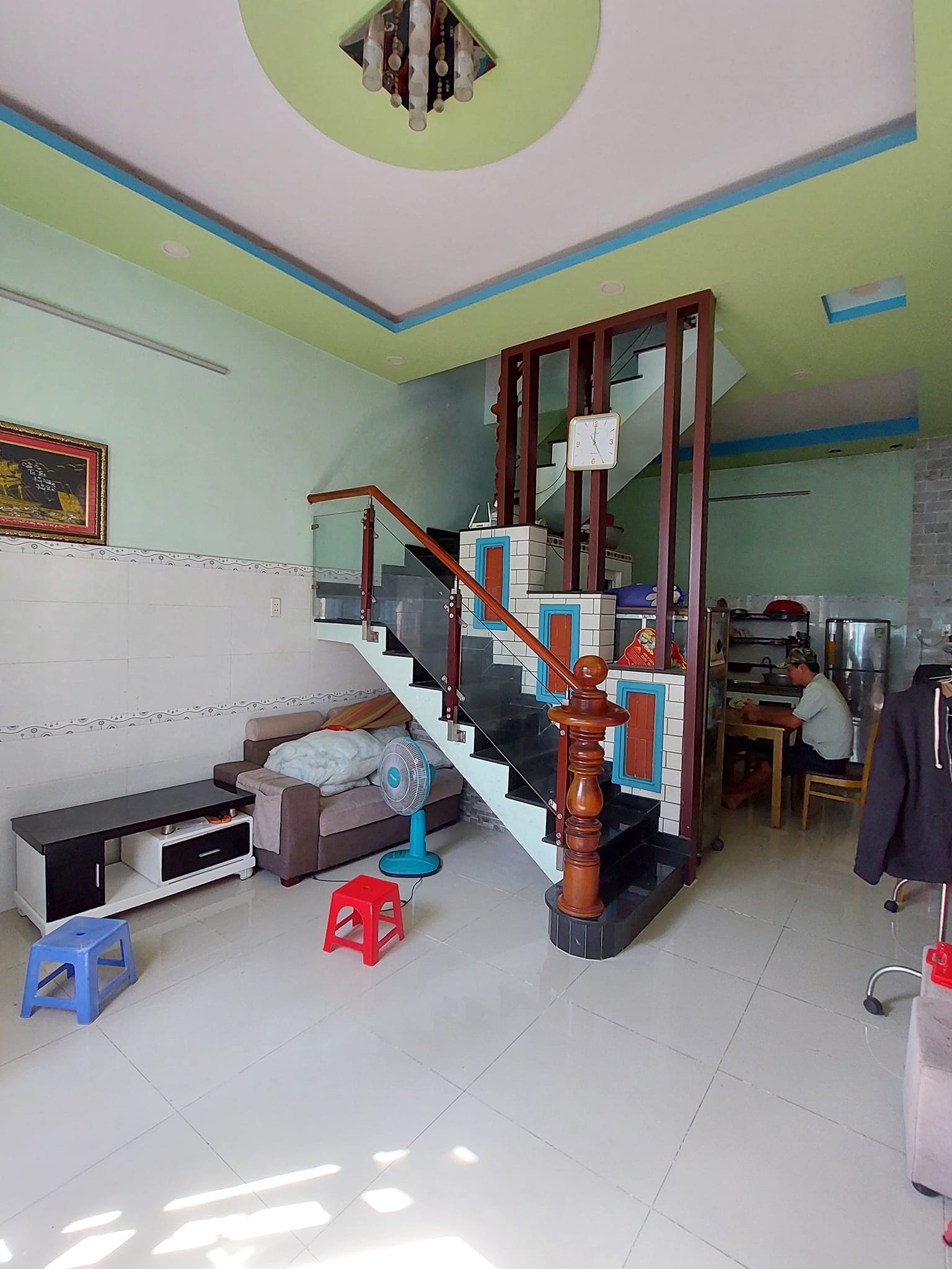 300m2