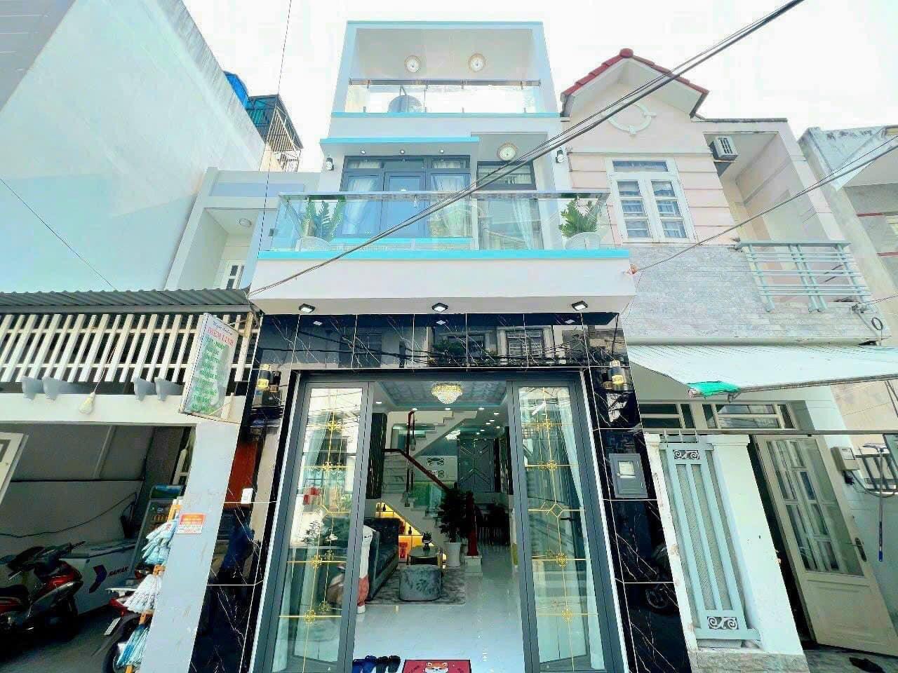 Bán nhà hẻm xe hơi VIP 1806 Huỳnh Tấn Phát -Thị Trấn Nhà Bè ( Sát Quận 7 - Gần Chợ Phú Xuân)