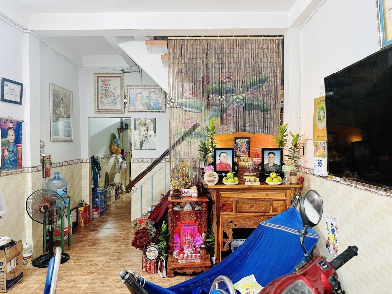 Bán nhà HXH 40m2 gần trường Thcs Hoà Hưng phường 13 Quận 10 chỉ 4 tỷ 9