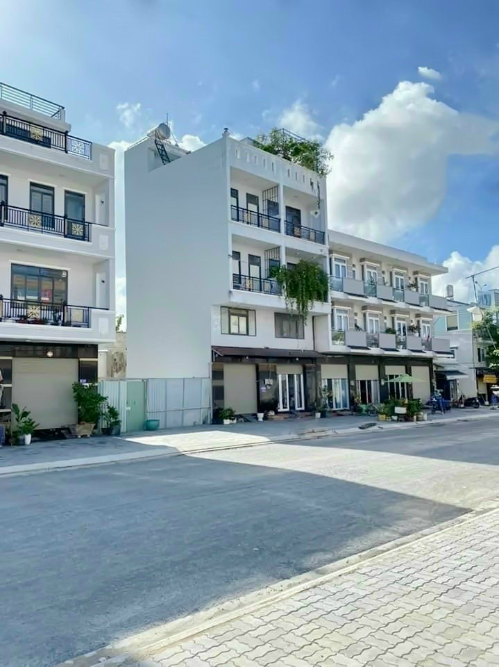 BÁN NHÀ 5 TẦNG MẶT TIỀN ĐƯỜNG TRẦN TRỌNG CUNG NỐI DÀI P. TÂN THUẬN ĐÔNG QUẬN 7