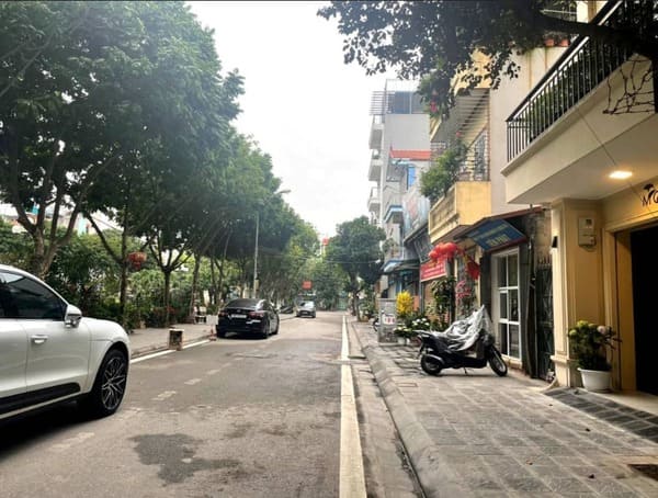 Ảnh thực tế đường vào nhà ngõ 144 Cổ Linh ban-nha-ngo-144-co-linh-long-bien-4
