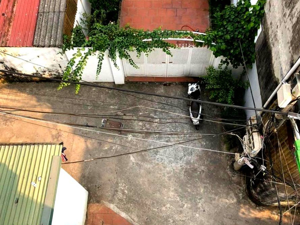 Giá bán nhà ngõ 232 Bắc Cầu Long Biên hiện nay dao động 65-80 triệu đồng/m2 ban-nha-ngo-232-bac-cau-ngoc-thuy-long-bien