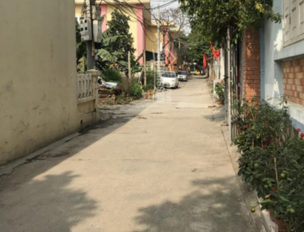 Hình ảnh thực tế ngõ 264 Bắc Cầu Long Biên ban- nha-ngo-264-bac-cau-long-bien-1