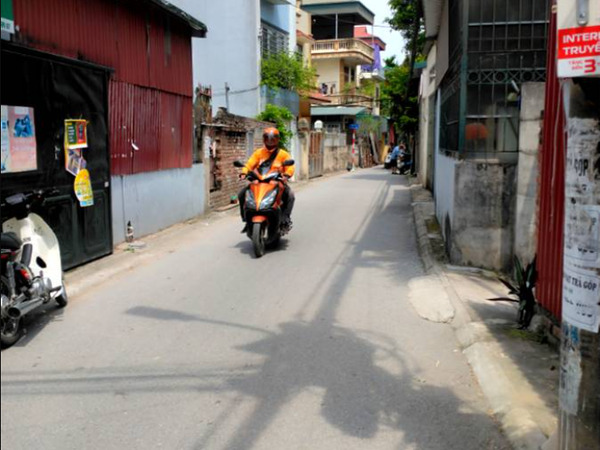 Quanh khu bán nhà ngõ 417 Bắc Cầu Long Biên có nhiều trương học, chợ, cửa hàng kinh doanh ban-nha-ngo-417-bac-cau-ngoc-thuy-long-bien-1