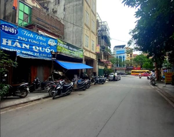 Giao thông di chuyển từ ngõ 451 đi mọi hướng rất thuận tiện, nhanh chóng ban-nha-ngo-451-nguyen-van-cu-6