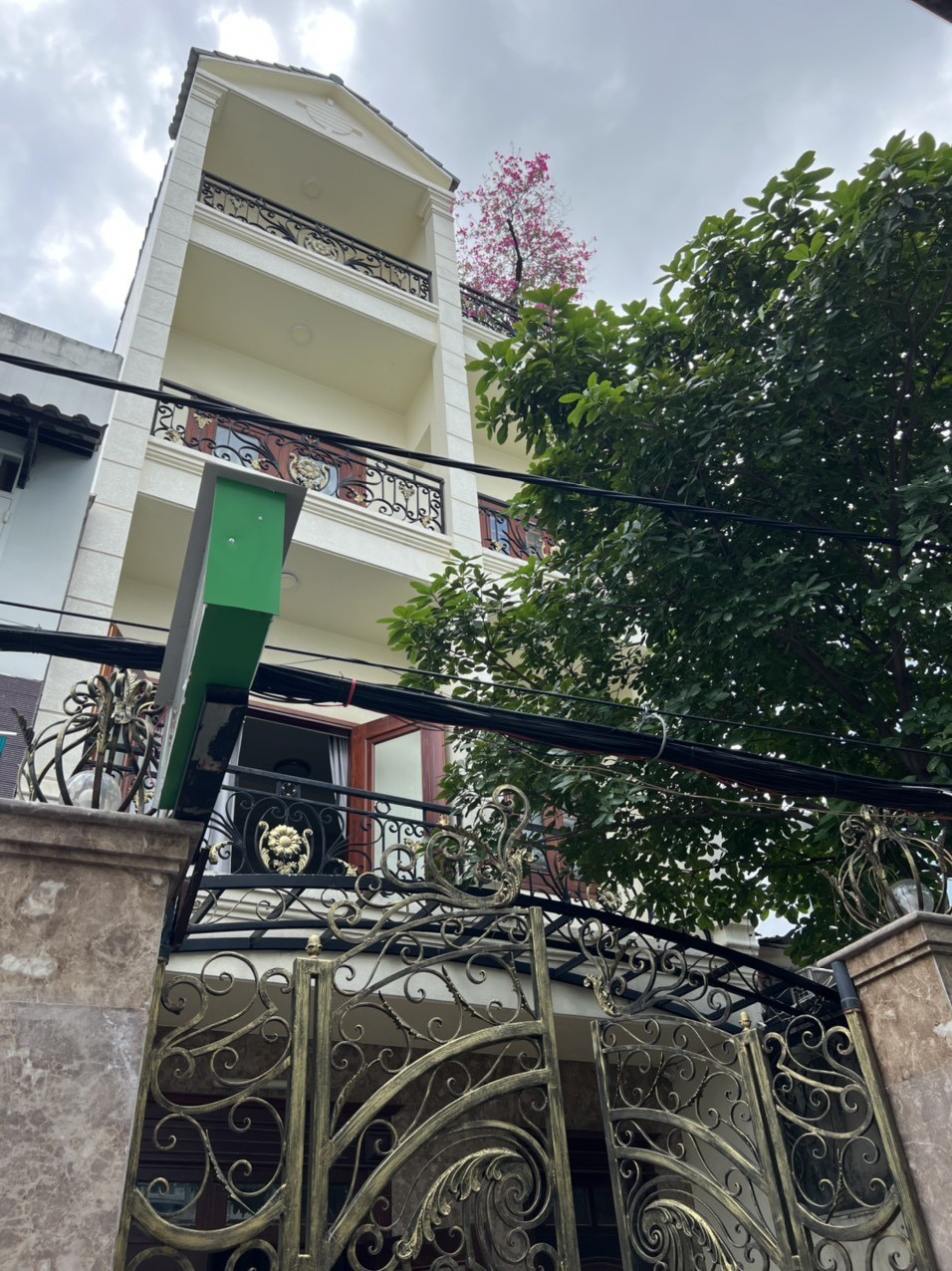 Bán gấp nhà, CC Đ Thống Nhất, P11, Gò Vấp, 4 Tầng, 135m2 N7 Giá chỉ 9 tỷ TL