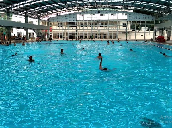 Bể bơi Olympia Tăng Bạt Hổ là địa chỉ học bơi uy tín được người dân thủ đô đánh giá cao be-boi-olympia-tang-bat-ho-4