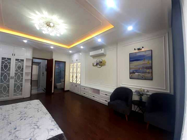 Tôi có căn nhà bán tại mặt phố Chính Kinh cần bán trong tháng gấp giá thương lượng 2 can-nha-ban-tai-mat-pho-chinh-kinh-3