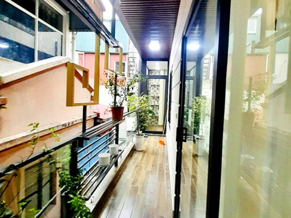 Ngôi nhà bán nằm ở trong ngõ 273 Ngọc Lâm là một ngõ xe ba gác can-nha-cuc-chat-trong-ngo-273-ngoc-lam-can-ban-4
