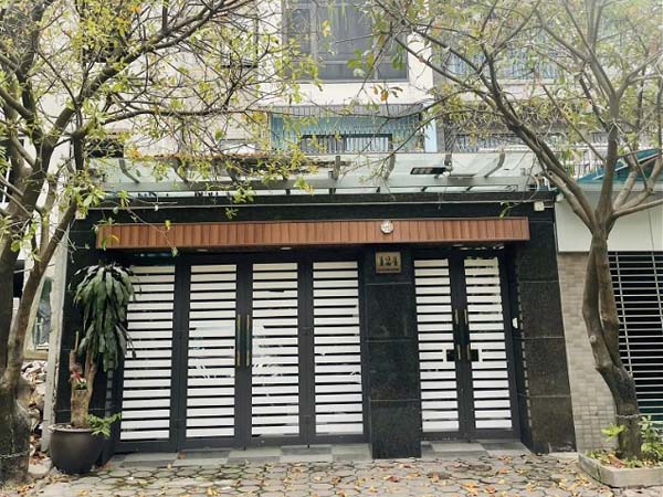 Tôi cần bán căn nhà tại phố Bùi Xương Trạch nhà mới full nội thất giá hợp lý 2 can-nha-tai-pho-bui-xuong-trach-2