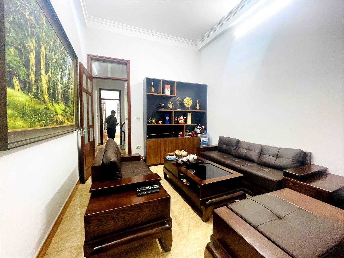 NHÀ PHÂN LÔ PHỐ TRẦN VỸ CẦU GIẤY NHÀ ĐẸP SẴN VỀ Ở NGAY DT 46M*4T*7.9 TỶ