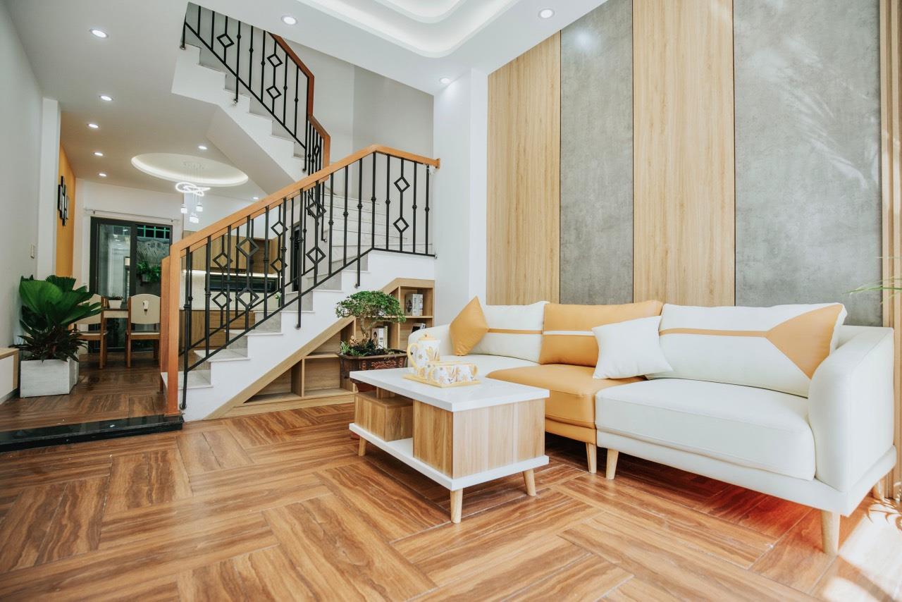 Ngộp Bank Gấp Bán_Nhà 3T x72m2 5PN 4WC Nhà Đẹp Ở ngay chỉ 6,2 tỷ