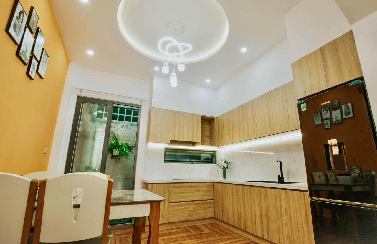 Nhà 2MT - 5 Tầng 80m2 - Kinh Doanh Đỉnh chỉ nhỉnh 9 tỷ