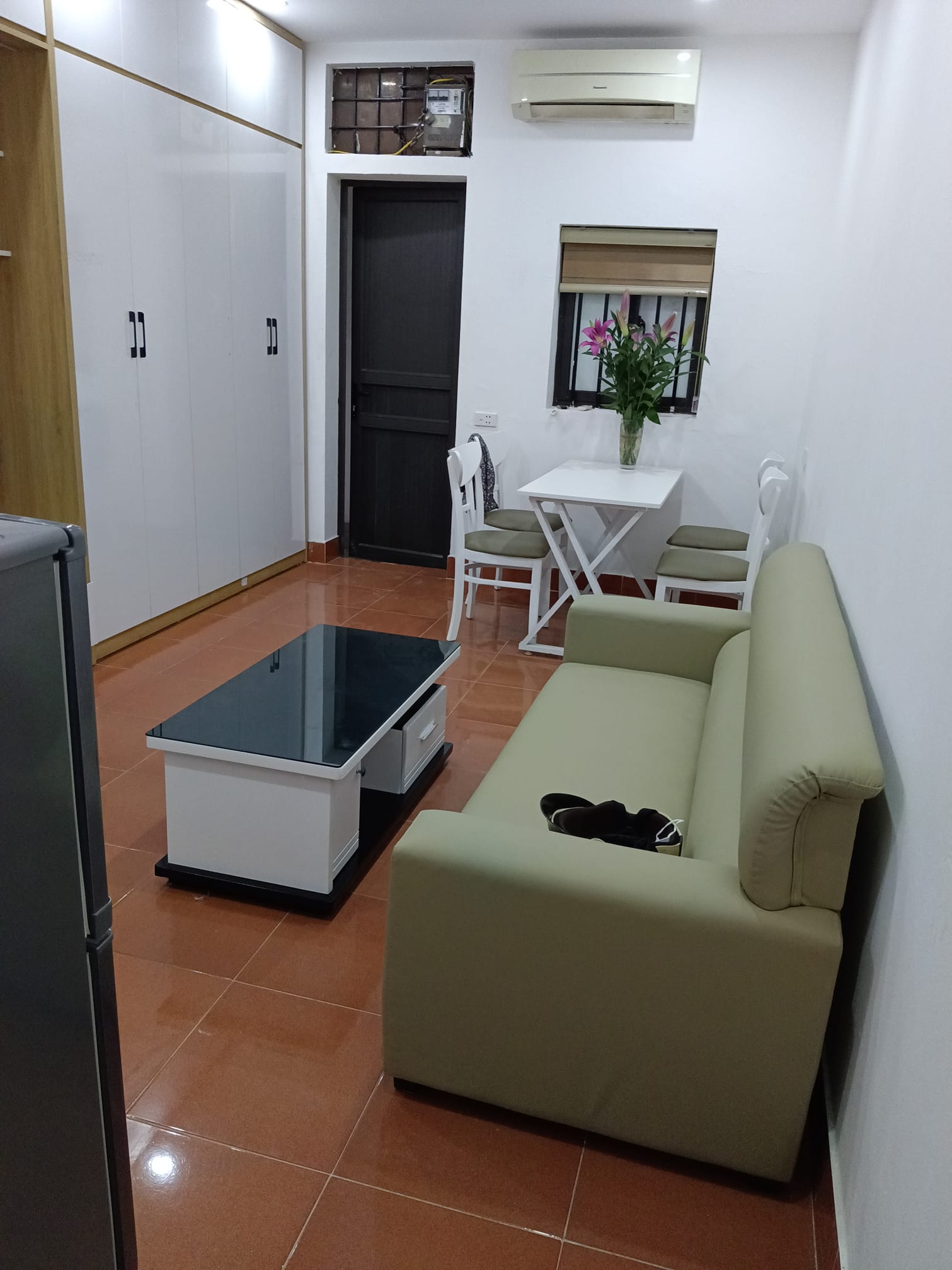 Bán Tập thể Trần Cung, Cầu Giấy 45m2 mới đẹp có gác xép, ô tô gần, chỉ 1.35 tỷ