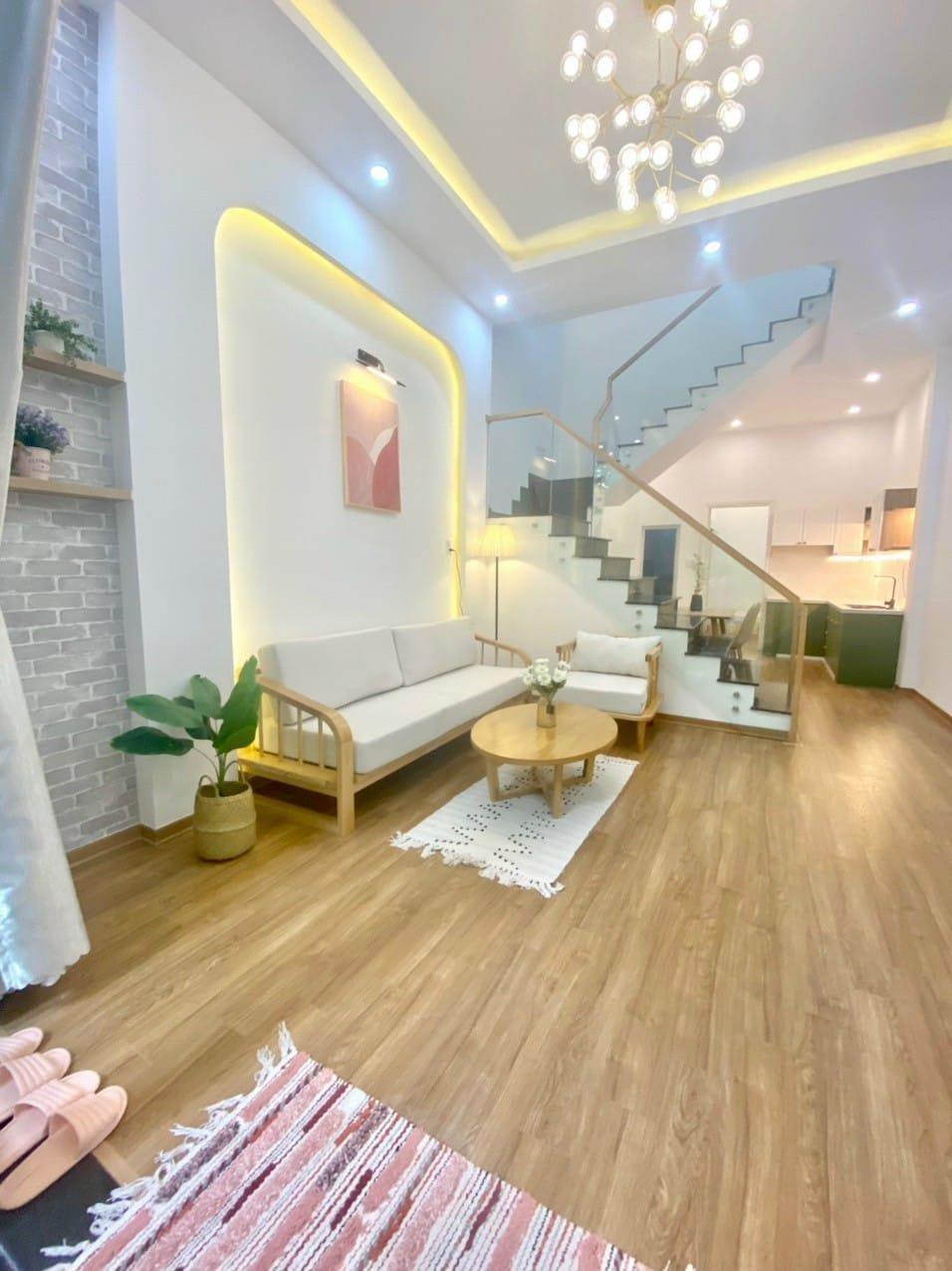 Nhà Ngộp 3 tầng x 50m2 ( 4*12.5)m, Hẻm 5m Xe Hơi Tới Nhà, giá chỉ nhỉnh 4,95 tỷ