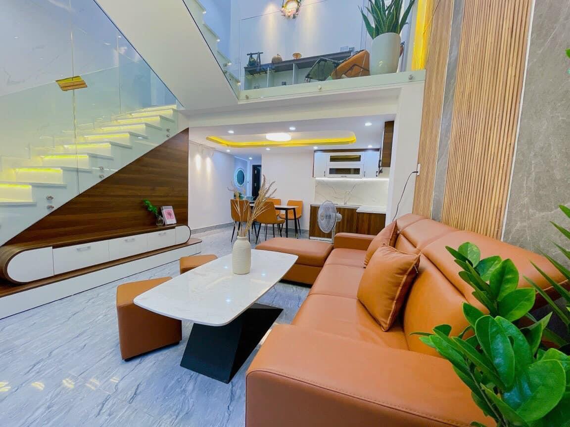 Cần Bán Gấp Nhà Mới 5T x 42m2_Giá 6 tỷ giảm 1,2 tỷ gần Phan Xích Long