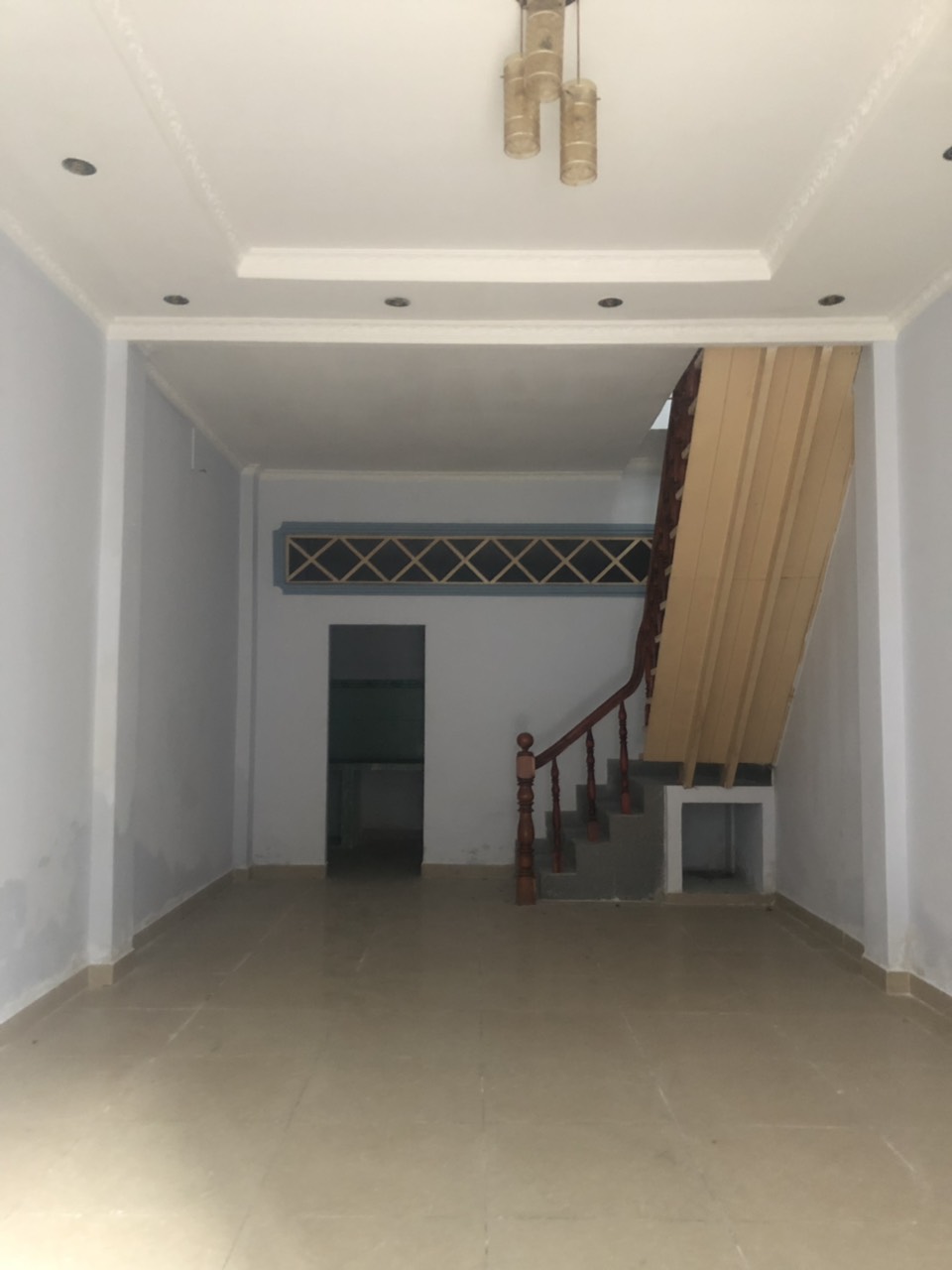 Bán gấp nhà Kênh Tân Hoá. P Phú Trung, Quận Tân Phú