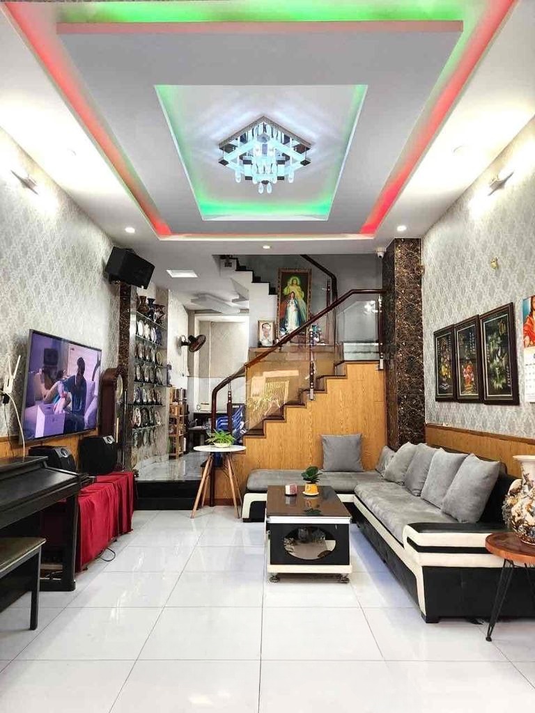 MẶT TIỀN PHÚ NHUẬN 4m x 11m x 4 tấm chỉ hơn 190 triệu/m²