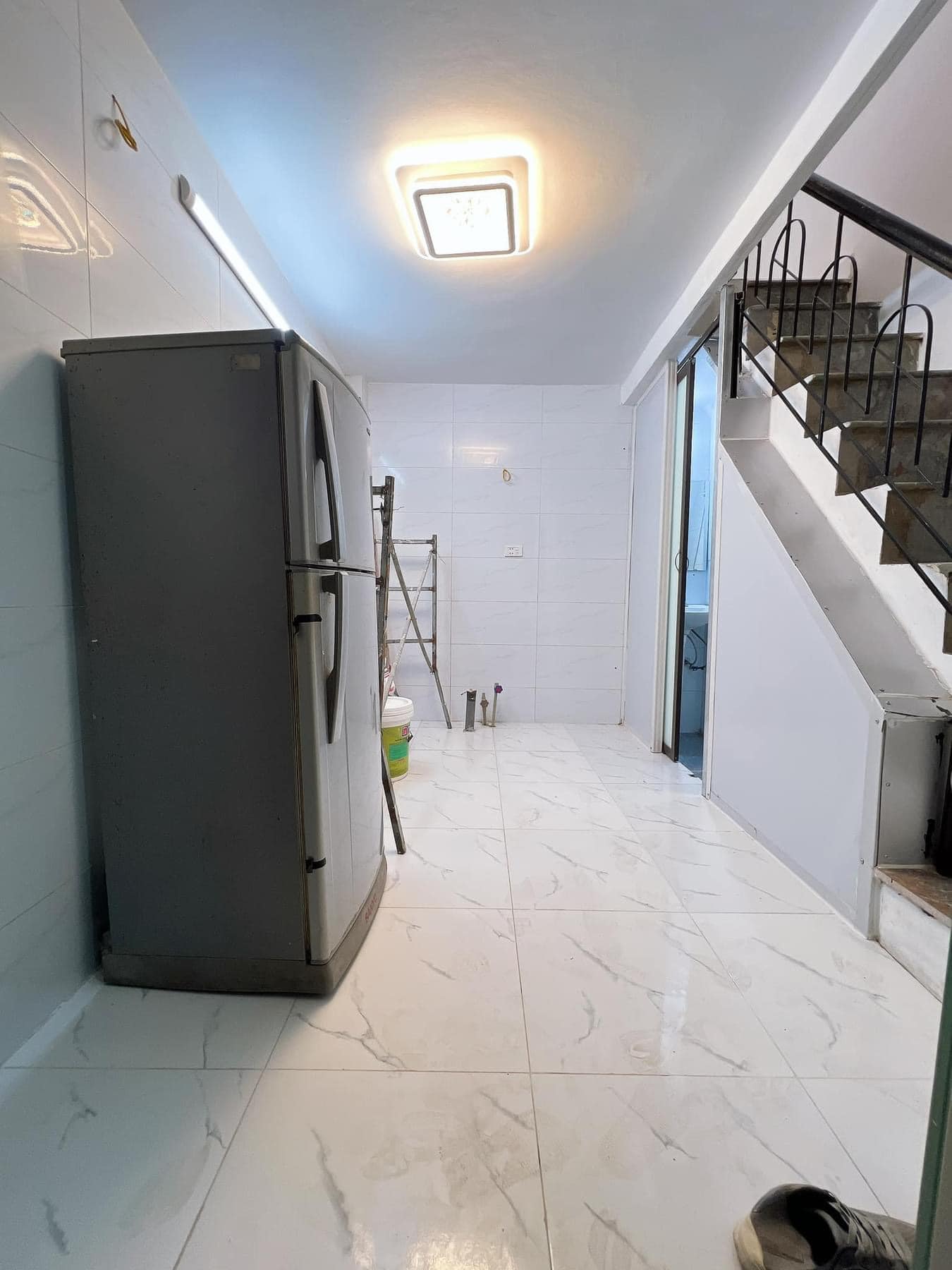 bán nhà hoàng mai- 10 m ra ô tô tránh - ngõ thông chủ tặng full nội thất - nhà xây 4 tầng chỉ với nhỉnh 1 tỷ bạn sẽ là