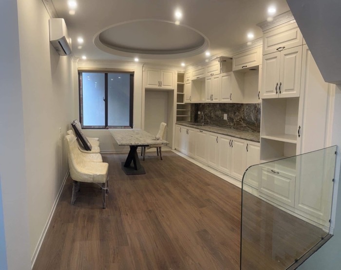 Bán nhà Nguyễn Khánh Toàn - Cầu Giấy - Ô Tô - Kinh Doanh - Ngõ Thông - Thang Máy - Gần phố