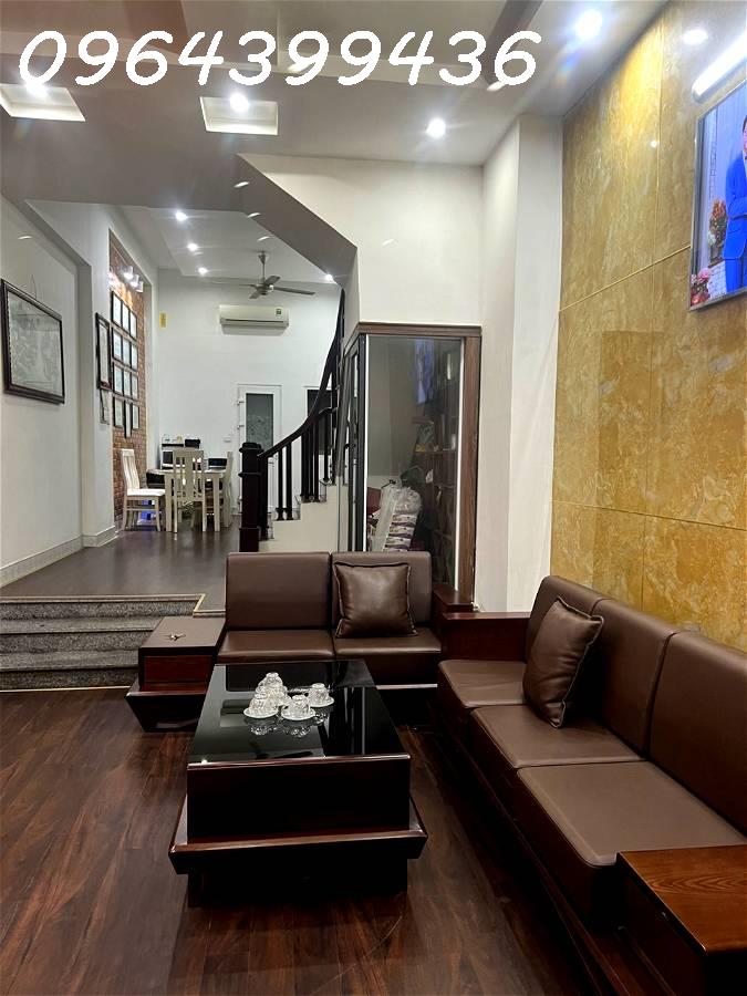 Bán nhà ngõ 61 Bằng Liệt 61m, 4 tầng, 6.95 tỷ