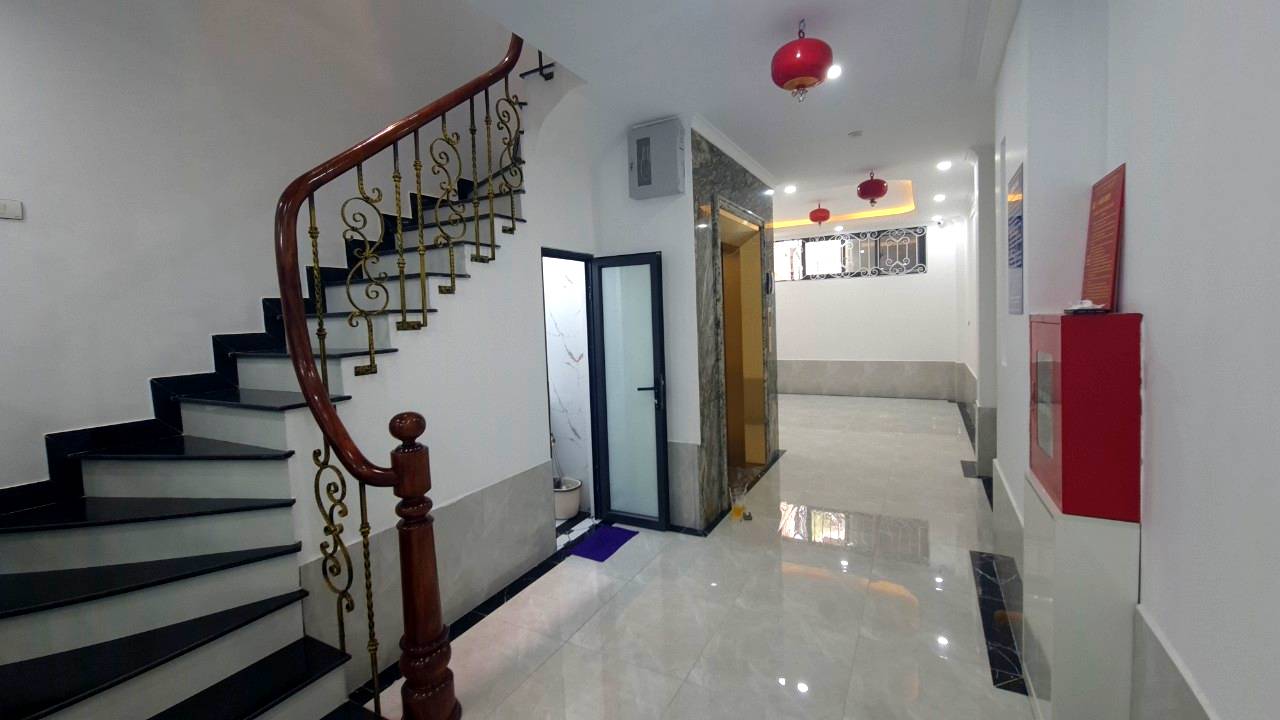 BÁN NHÀ DÒNG TIỀN, CHUNG CƯ MINI, NGÕ 424 ĐƯỜNG TRẦN KHÁT CHÂN, QUẬN HAI BÀ TRƯNG, DIỆN TÍCH 66M X 7 TẦNG THANG MÁY, MẶT TIỀN 4M, GIÁ CHỈ 12 TỶ