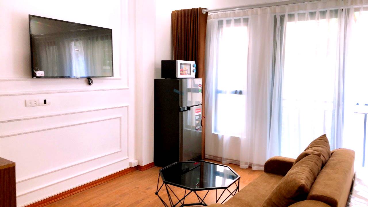 BÁN NHÀ PHỐ TRẦN VỸ: 50m2, 7 tầng, ôtô Lexus vào, KD thu về gần 100tr/tháng.