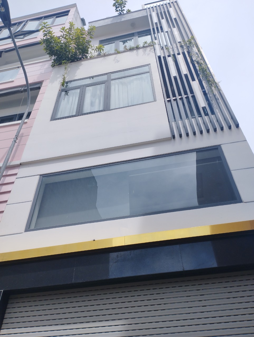 Ngộp Bán Nhà Lý Thường Kiệt 64m2 - 4 tấm - HXH