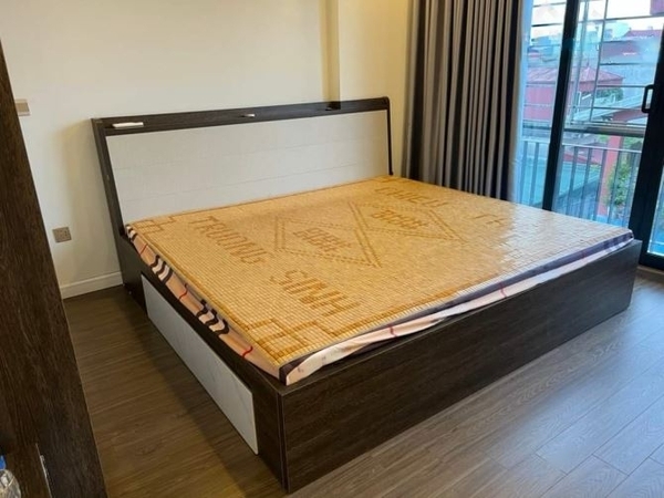 Không gian phòng ngủ trong nhà bán hiện nay ngoi-nha-ban-42m2-trong-ngo-160-Ai-Mo