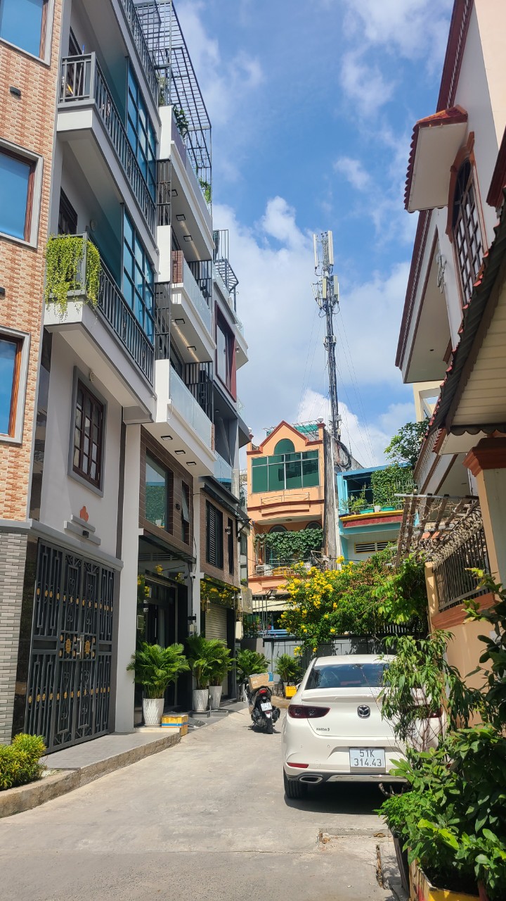 Nhà Bán HXH Nguyễn Xí BT VincomSaiGonRes – 40m2, 4Tầng BTCT 4 PN 3 WC.