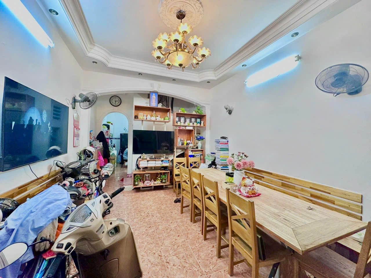 Nhà bán 4 Tầng BTCT , 50m2 , Sát HXH, Lê Văn SỸ Phú Nhuận , Giá 7.6 Tỷ .