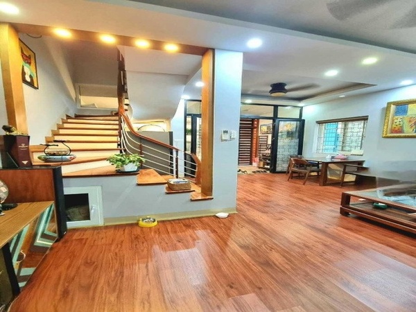 Bán nhà mặt phố Cự Lộc 5 tầng giá chỉ 3 tỷ giấy tờ sổ đỏ có sẵn 1 nha mat pho cu loc 5 tang 1