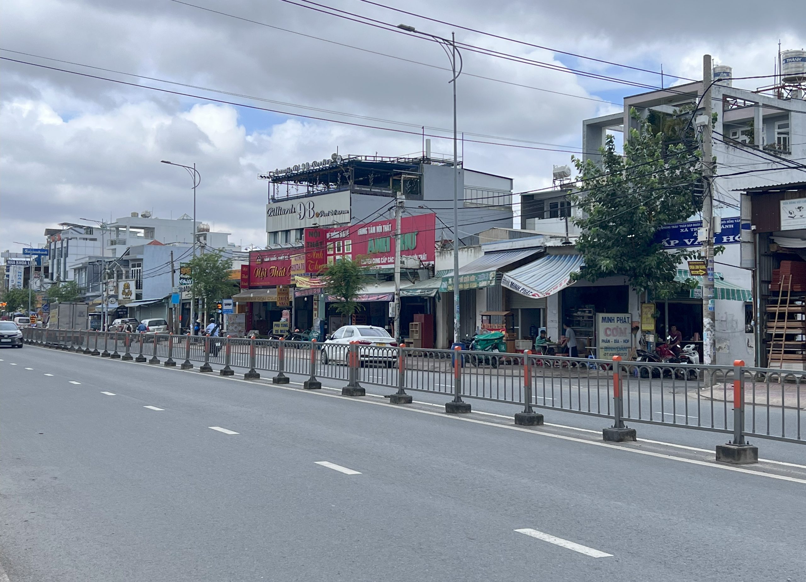 Nhà 2 Mặt tiền giảm chào 2 tỷ, DT 5x35 nở hậu 20, Tô Ký Hóc Môn