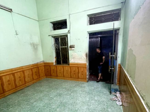 ngoi-nha-so-5-ngo-293-Ngoc-Lam-rao-ban