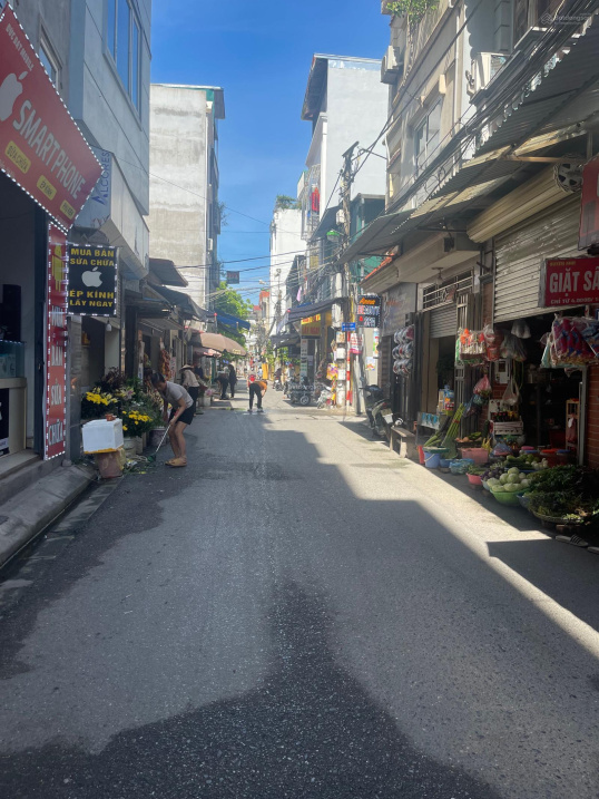 Bán đất Phú Diễn, gần 50m2, MT hơn 4m, nở hậu đường rộng 2 ô tô tránh, KD sầm uất ngày đêm.