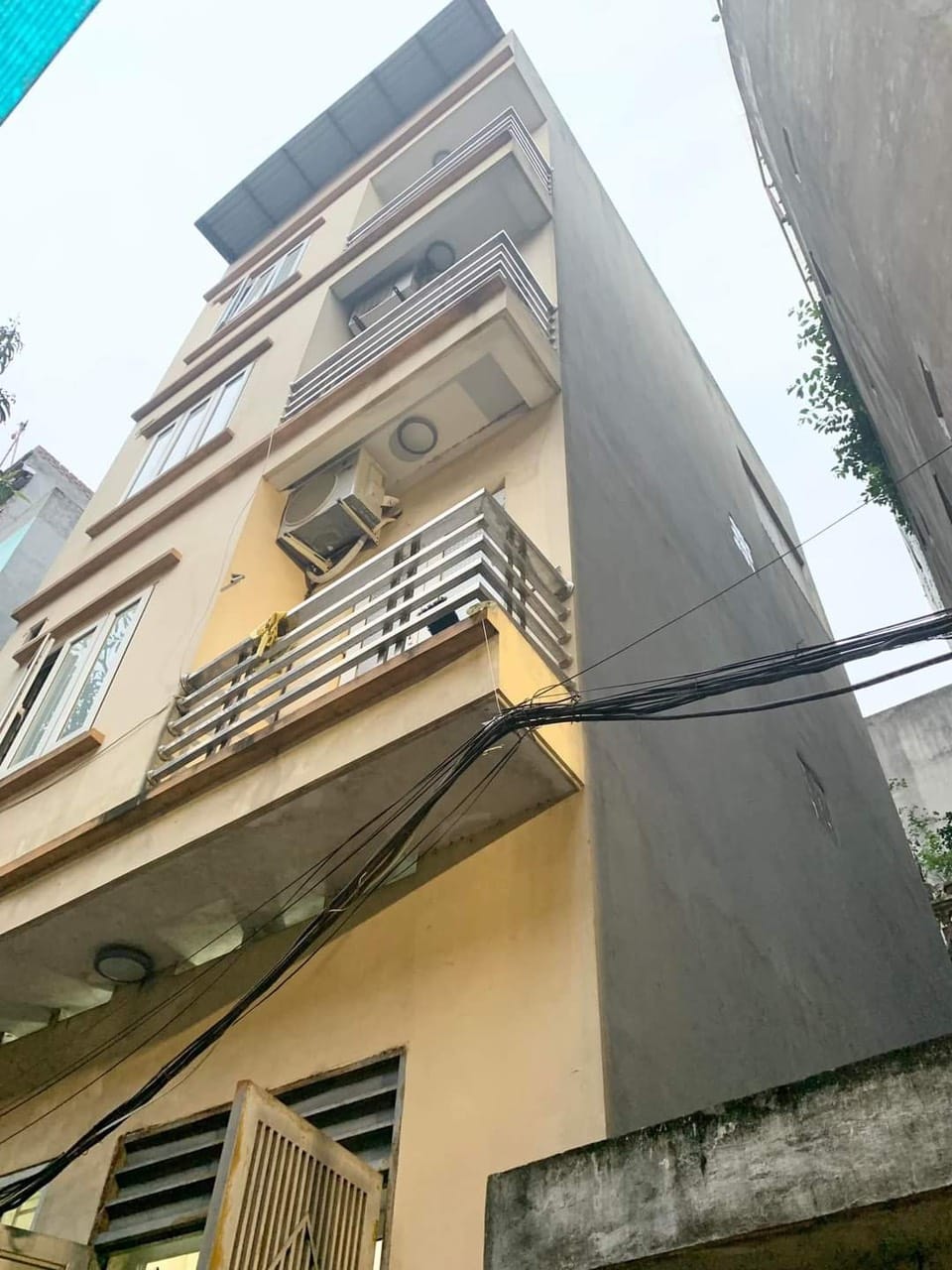 Nhỉnh 3 tỷ, 40m2, 4 tầng, mt5m - CỔ NHUẾ