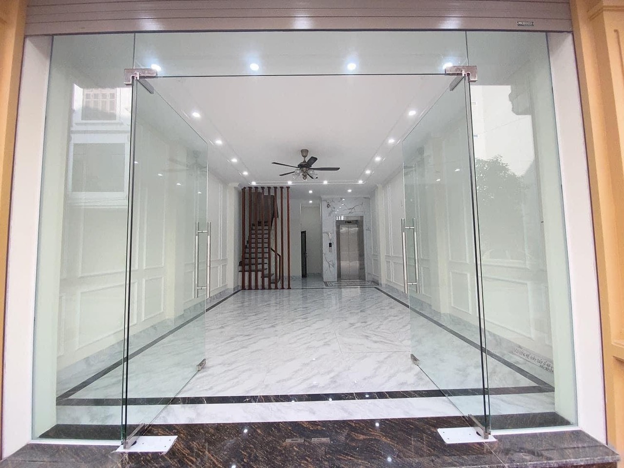 Bán nhà Giải Phóng, 58m x 5T x 6.7 tỷ, MT 4M, THANG MÁY - Ô TÔ - KINH DOANH