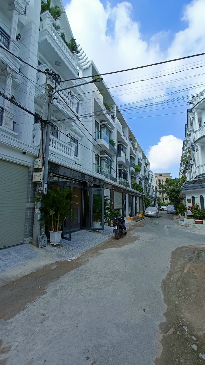 Bán nhà phố khu 2637 Huỳnh Tấn Phát, Phú Xuân Nhà Bè.